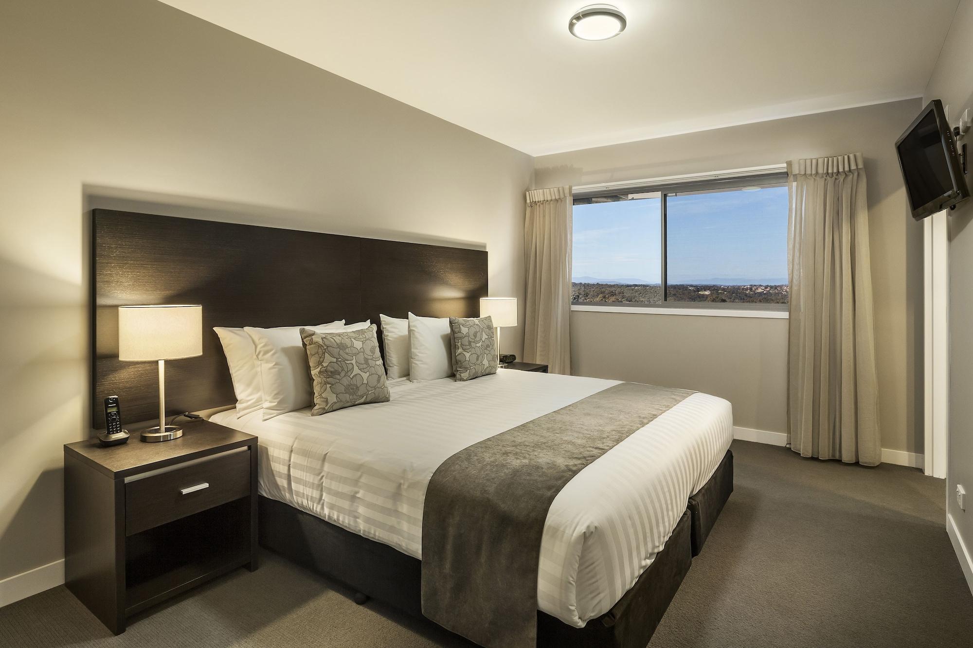 Quest Bundoora Aparthotel Melbourne Bagian luar foto