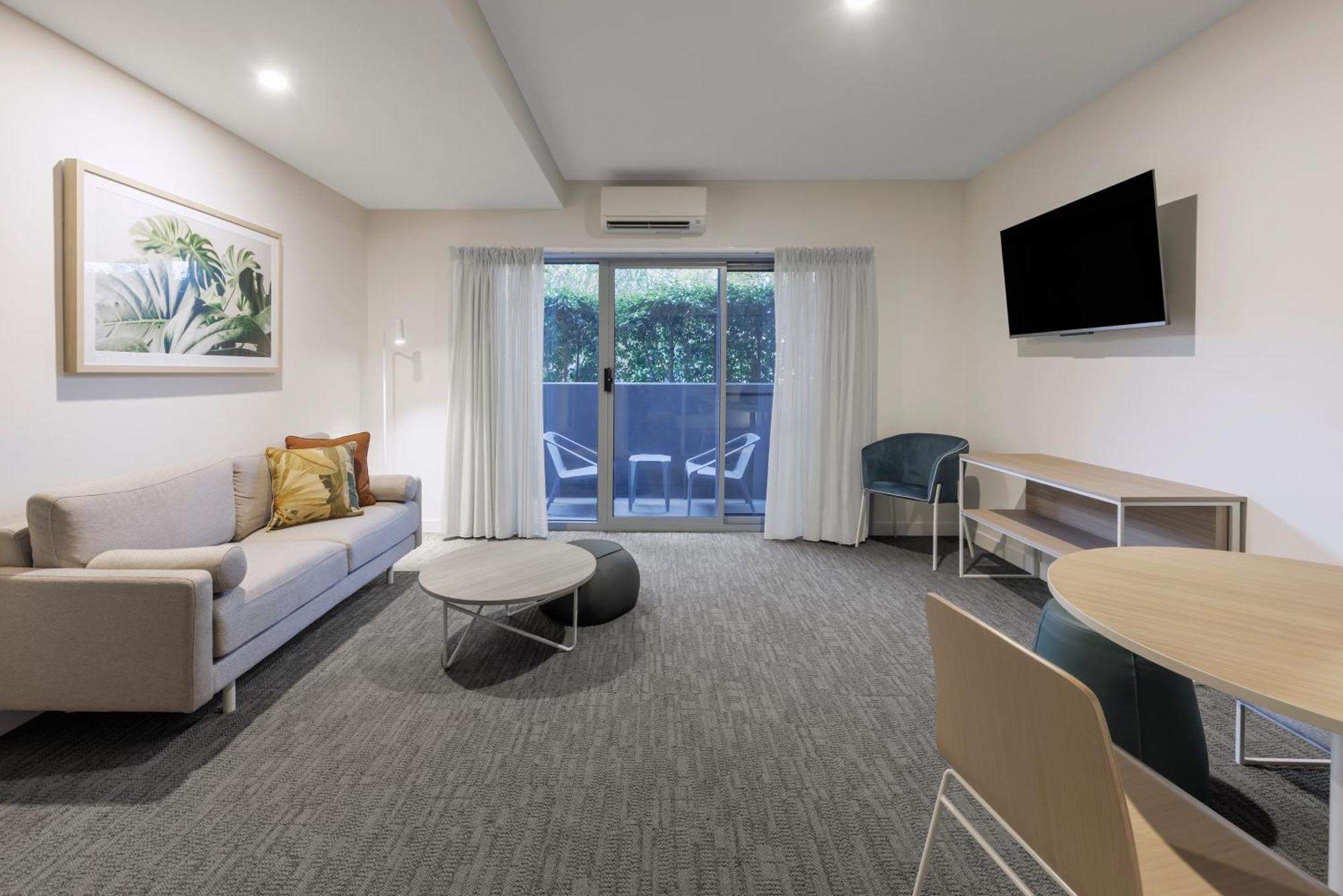 Quest Bundoora Aparthotel Melbourne Bagian luar foto